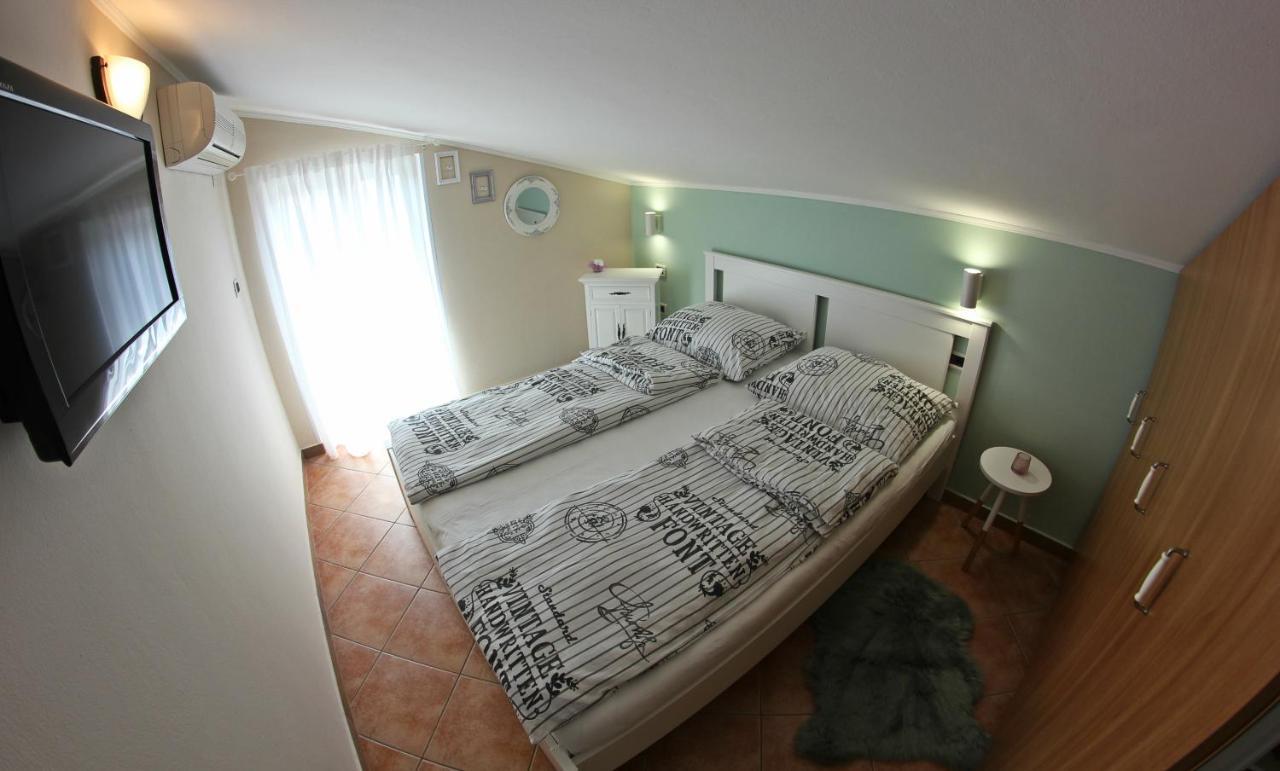 Room And Apartment Doris Lovrečica Dış mekan fotoğraf