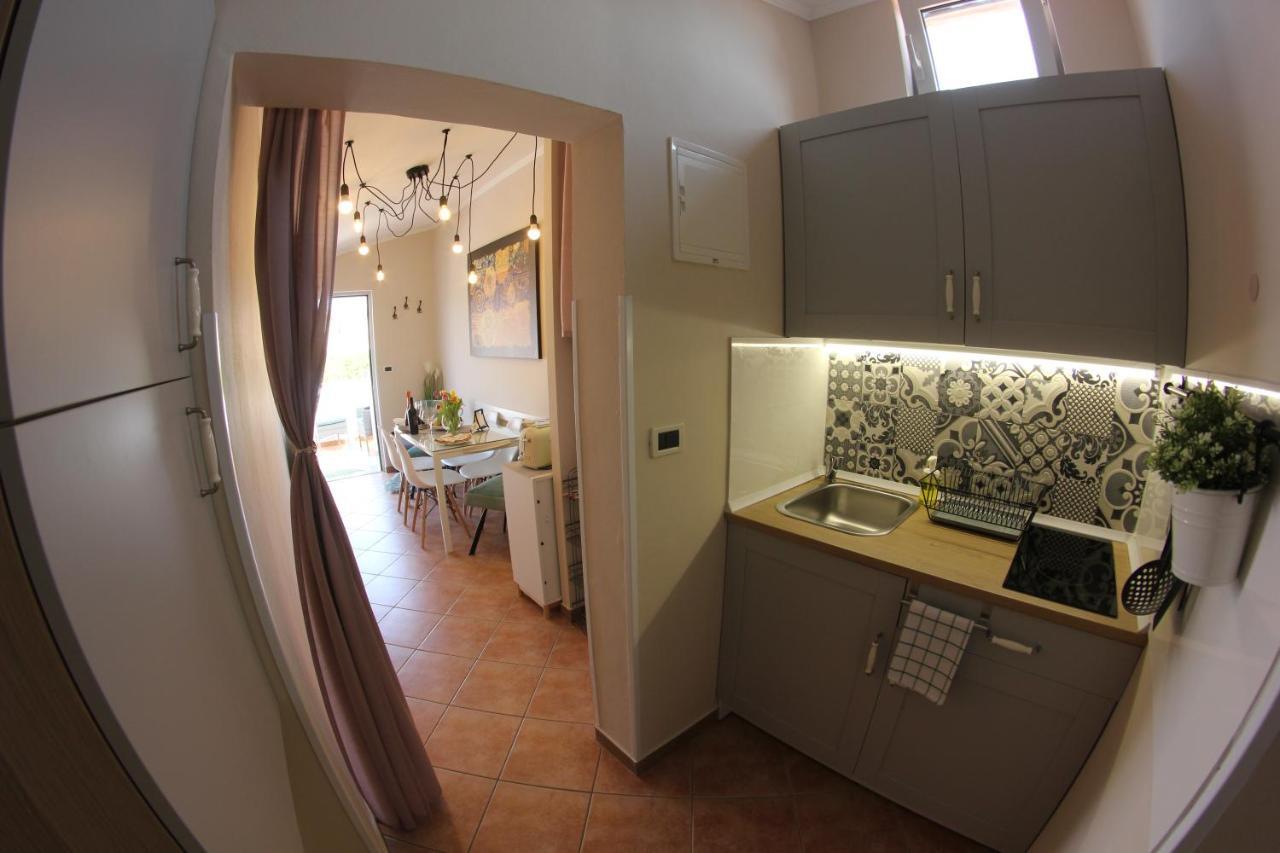 Room And Apartment Doris Lovrečica Dış mekan fotoğraf